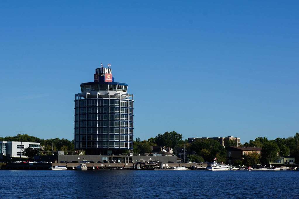 קנורה Clarion Lakeside Inn & Conference Centre מראה חיצוני תמונה